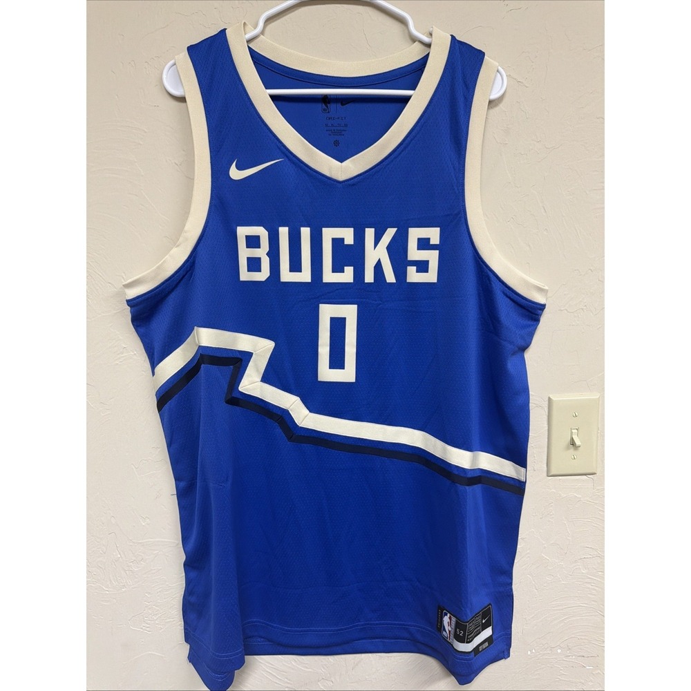 Damian Lillard Milwaukee Bucks Nike Swingman Jersey Men's XL / 52 New With Tags